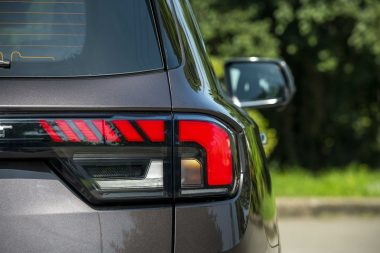 Đuôi xe everest 2022