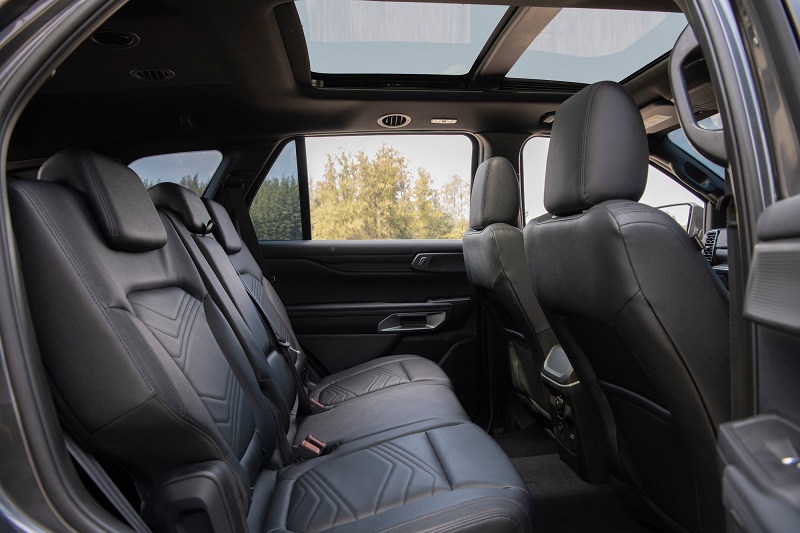Hàng ghế sau Ford Everest 2022